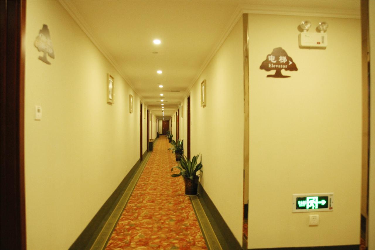 Greentree Alliance Jiangxi Nanchang Honggutan Middle Fenghuang Avenue Hotel Экстерьер фото